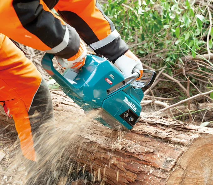 Цепная пила аккумуляторныя MAKITA UC012GT101 400 мм 40 В 5 Ач-9