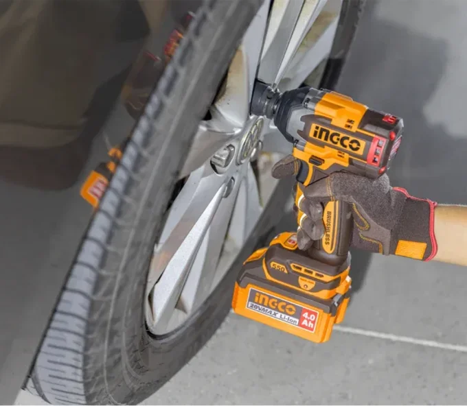 Mașină de înșurubat cu impact cu acumulator INGCO CIWLI2055 20 V 4 Ah 700 Nm-8