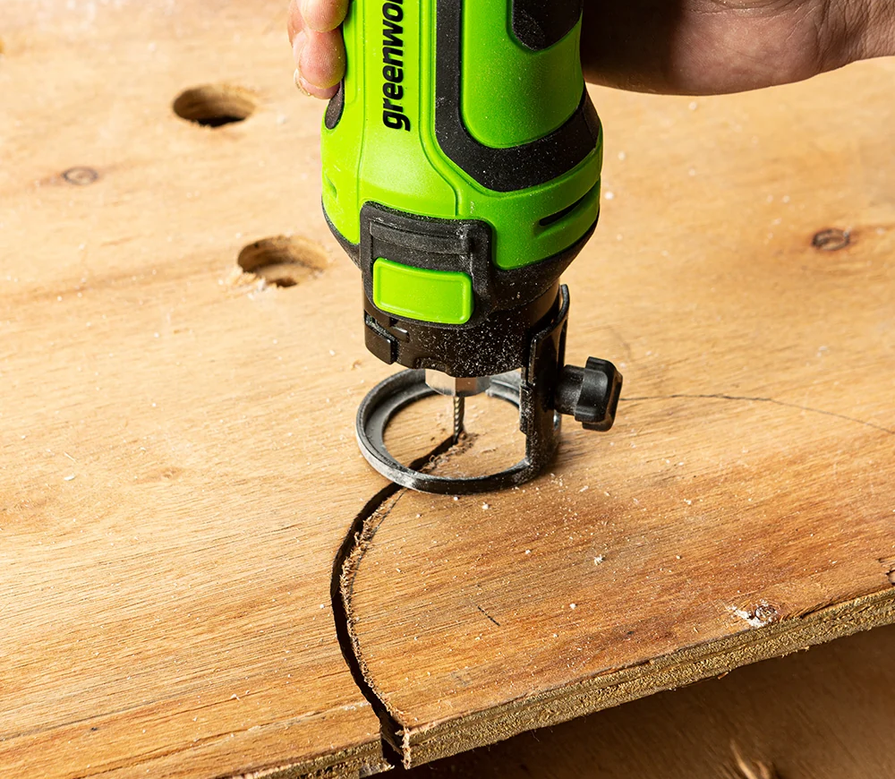 Fierăstrău rotativ cu acumulator (fără bat) Greenworks G24SS 24 V-5