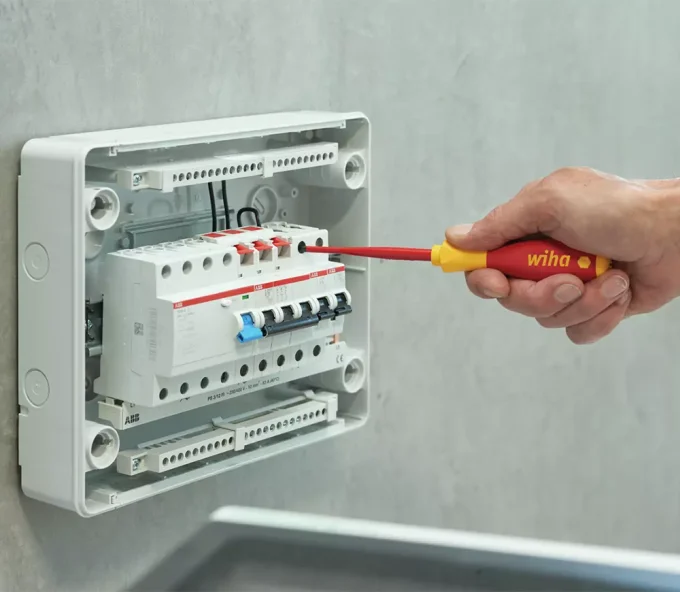 Набор отверток электрика 6 шт WIHA W353896-2