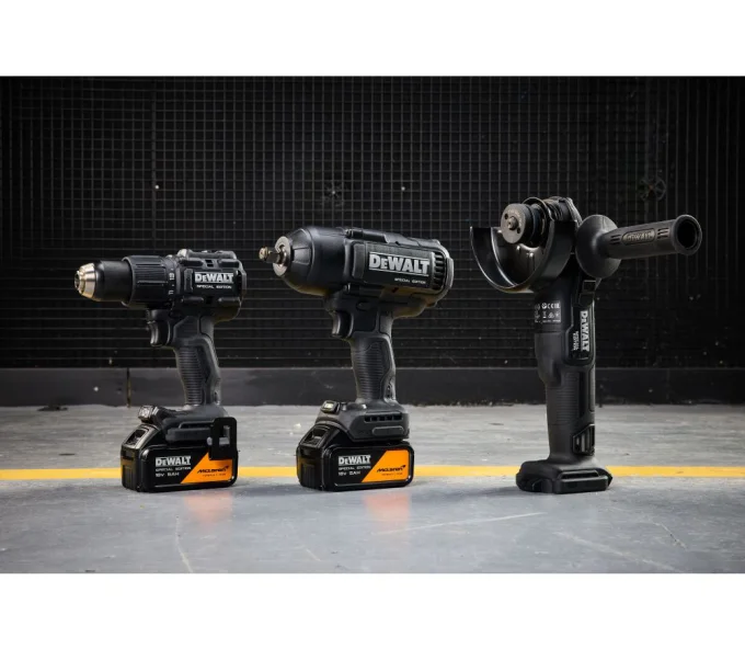 Набор аккумуляторных инструментов DEWALT DCK3222MP2T-QW-8