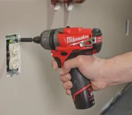 Винтовёрт аккумуляторный (без АКБ) MILWAUKEE M12 CD-0 12 В-6