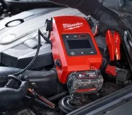 Пусковое устройство (без АКБ) MILWAUKEE M18 JS2000-0 2000 A 12 В-9