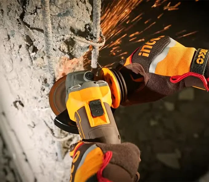 Угловая шлифмашина аккумуляторная INGCO CAGLI2120272 125 мм 20 В 5 Ач-3