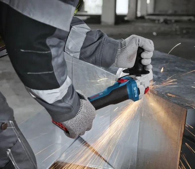 Угловая шлифмашина аккумуляторная BOSCH GWS 18V-8 125 мм 18 В 5 Ач-4